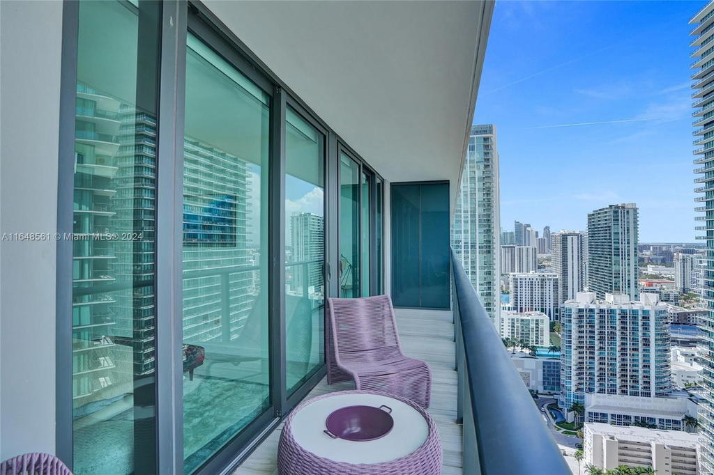 Real estate property located at 3131 7th Ave #3504, Miami-dade, One Paraiso Condo, Miami, FL