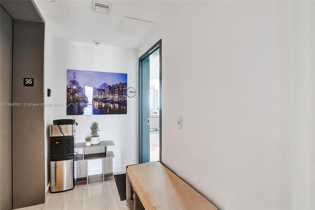 Real estate property located at 3131 7th Ave #3504, Miami-dade, One Paraiso Condo, Miami, FL
