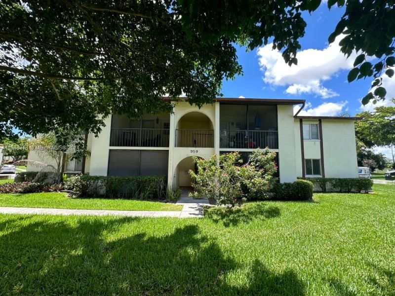 Real estate property located at 4709 Sable Pine Cir B1, Palm Beach, PINE RIDGE AT HAVERHILL C, West Palm Beach, FL