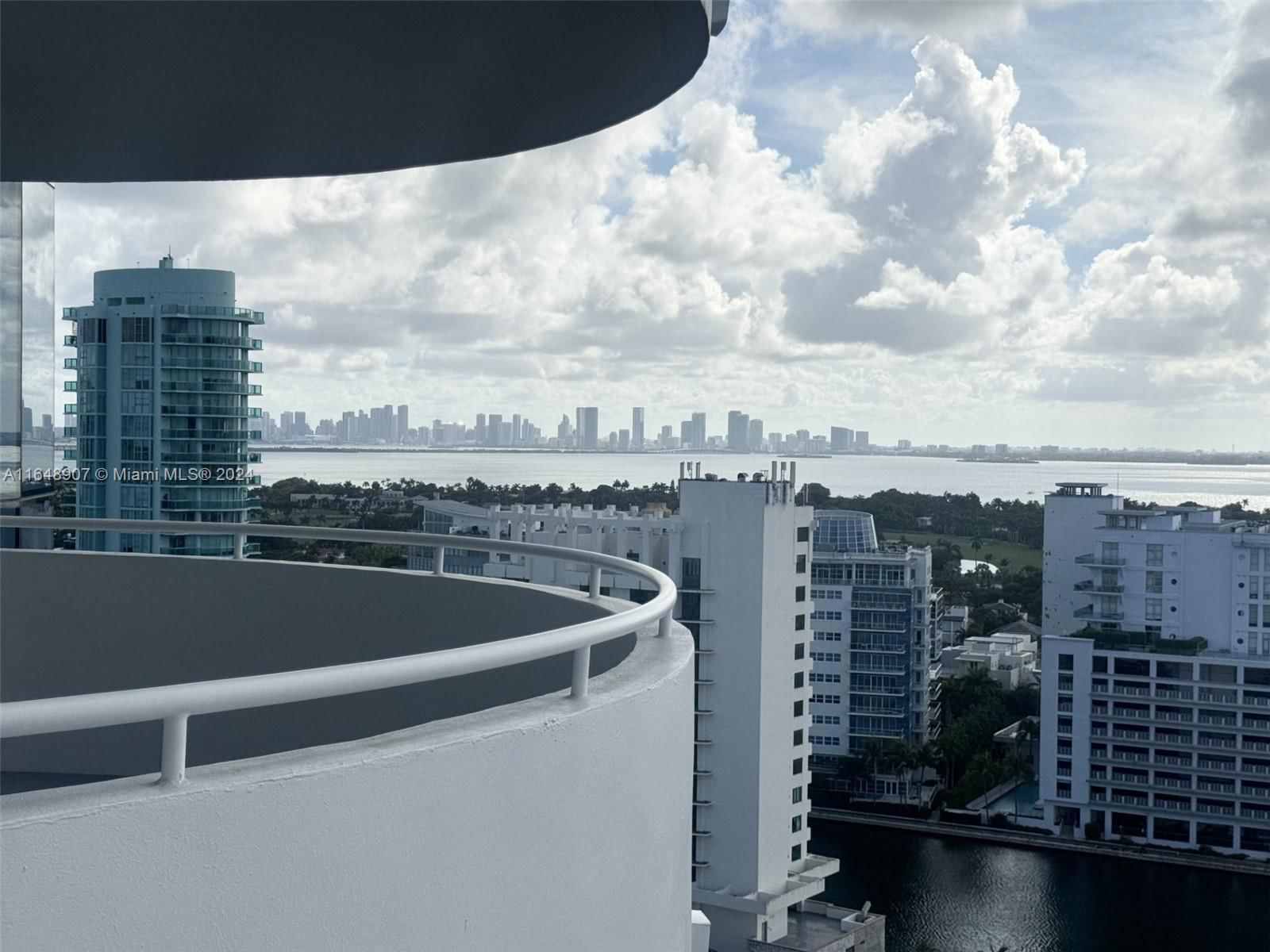 Real estate property located at 6301 Collins Ave #2206, Miami-Dade, LA GORCE PALACE CONDO, Miami Beach, FL