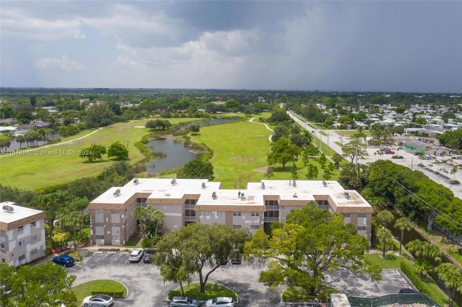 Real estate property located at 2431 82nd Ave #203, Broward, ARROWHEAD CONDO NO I, Davie, FL