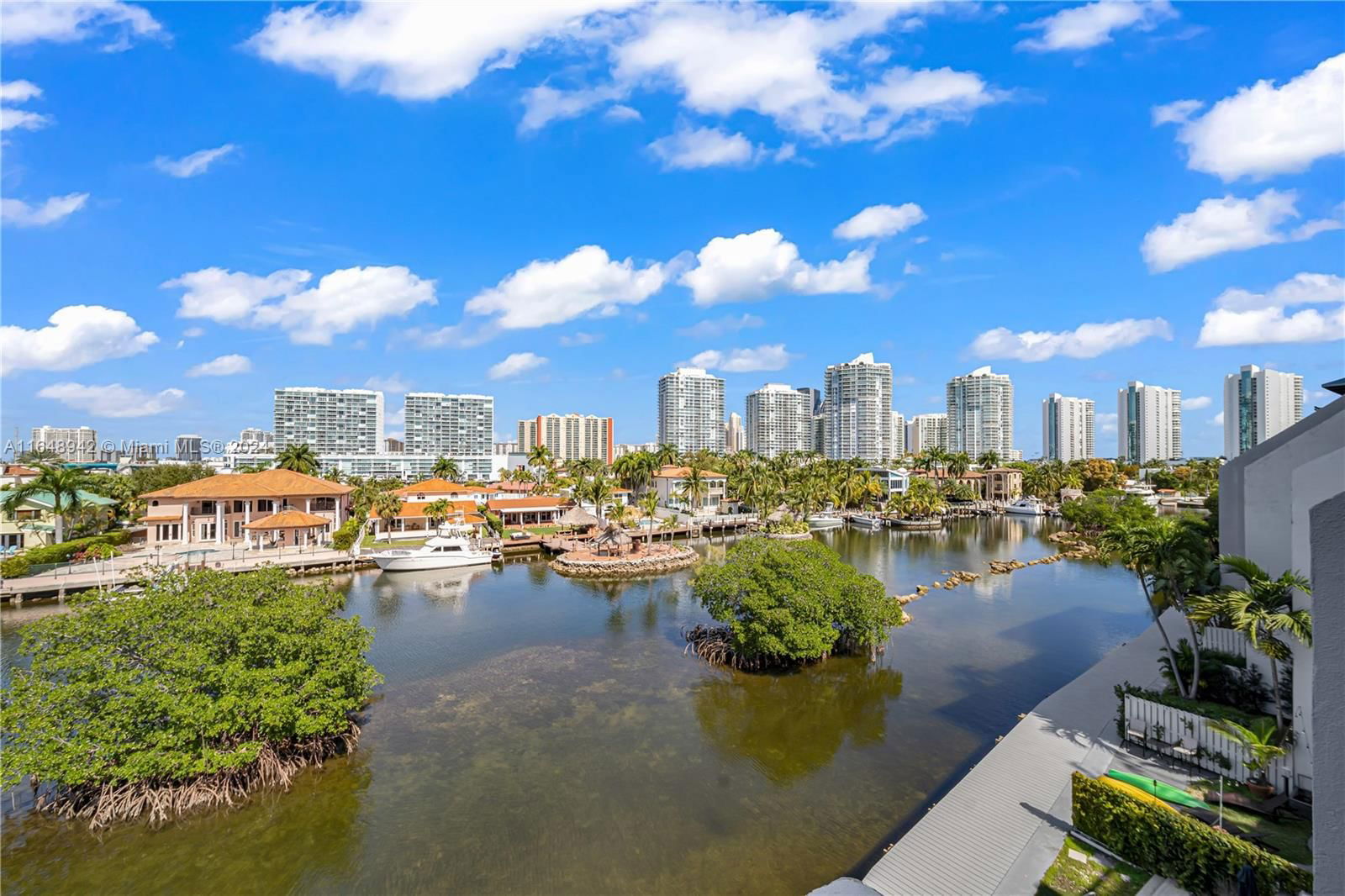 Real estate property located at 393 Poinciana Dr #1224, Miami-dade, Poinciana Is Yt & Rcq Clu, Sunny Isles Beach, FL