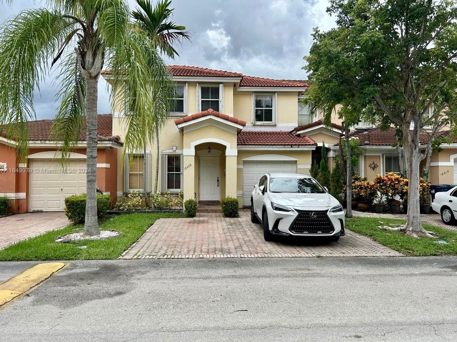 Real estate property located at 16408 47th Ter, Miami-Dade, PARK LAKES SEC 3, Miami, FL