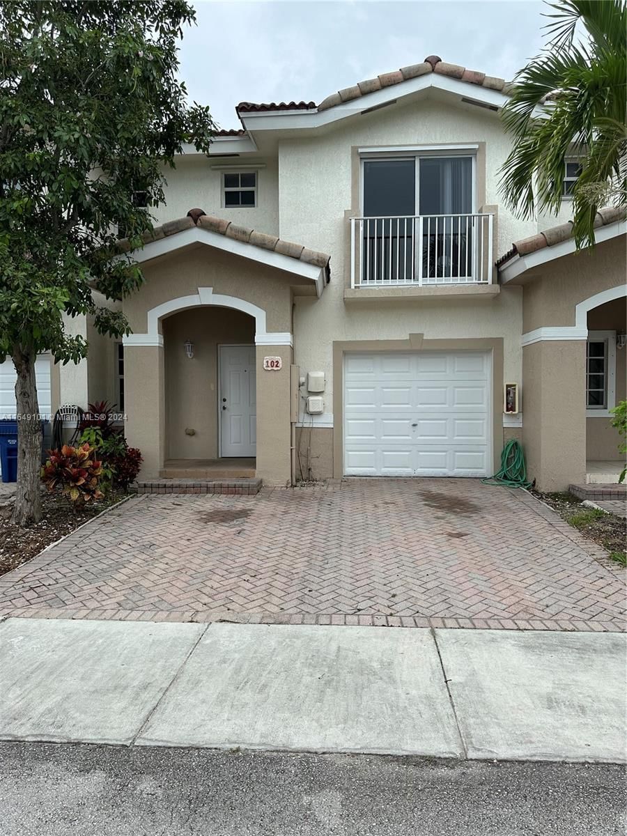 Real estate property located at 14142 260th St #102, Miami-Dade, CEDARS WOODS HOMES CONDO, Homestead, FL