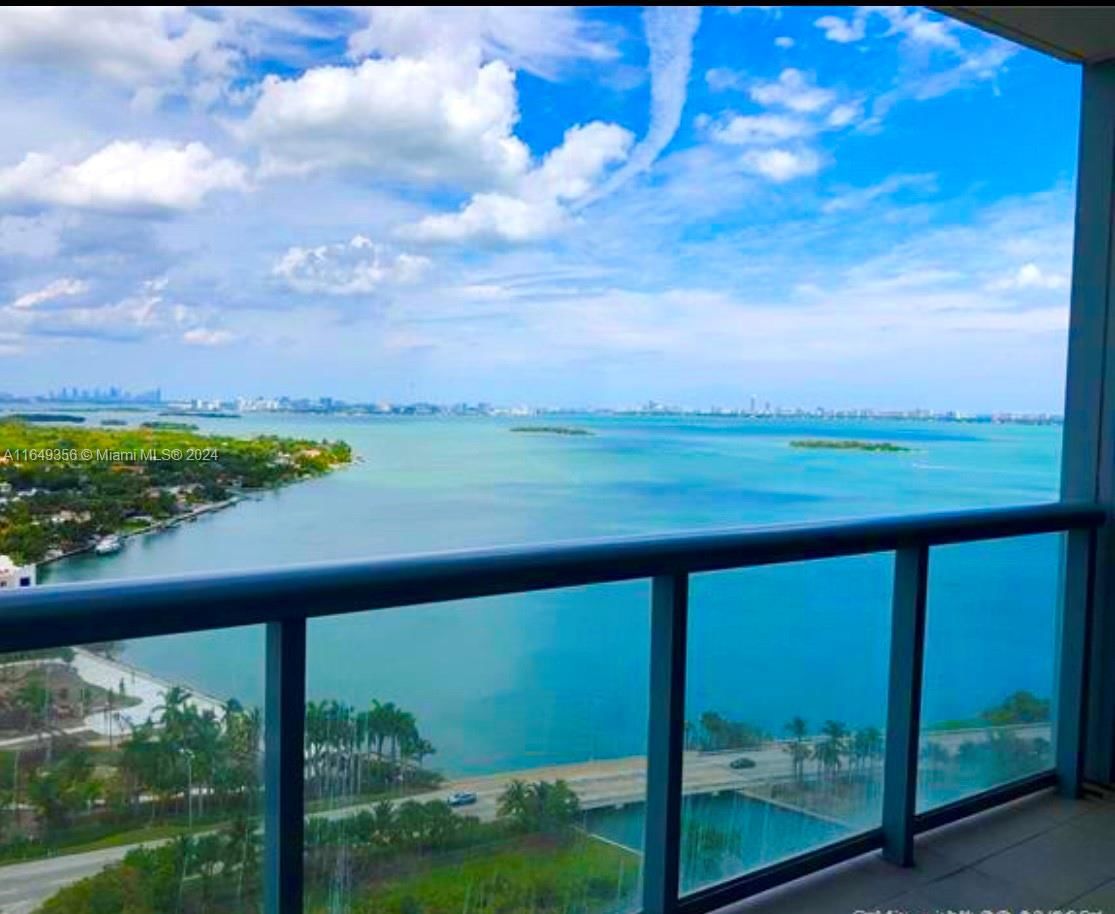 Real estate property located at 601 36th St #805, Miami-Dade, BLUE CONDO, Miami, FL