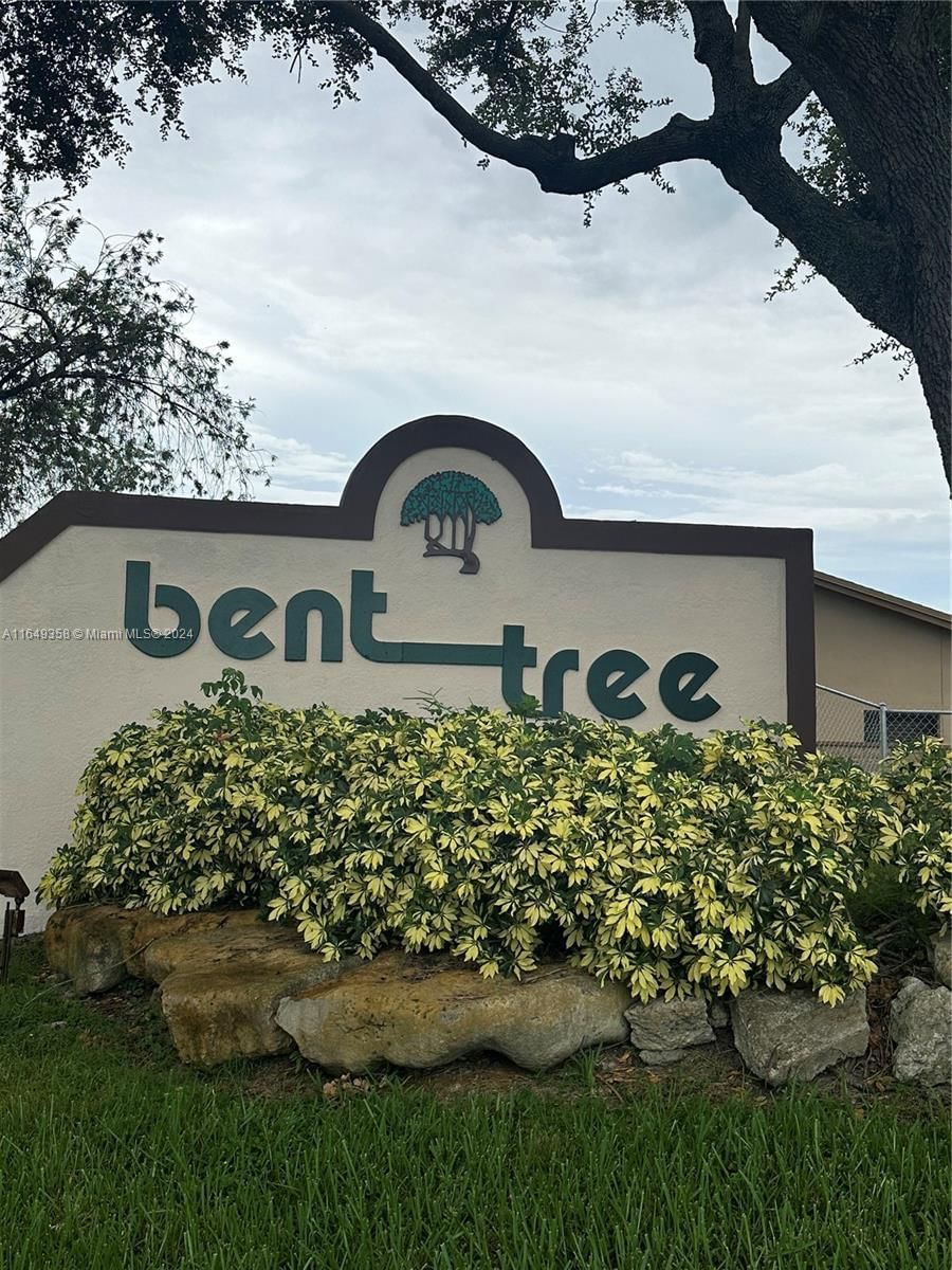 Real estate property located at 13923 46th Ter #332, Miami-Dade, BENT TREE PARCEL SIX COND, Miami, FL