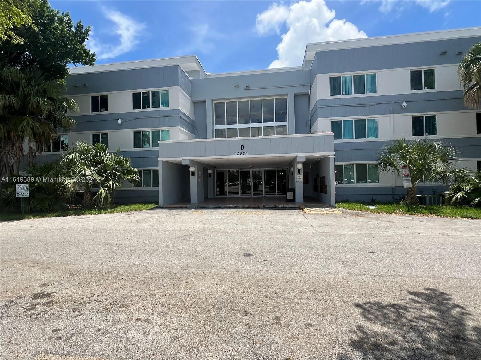 Real estate property located at 14820 Naranja Lakes Blvd D2M, Miami-Dade, NARANJA LAKES CONDO NO 5, Homestead, FL