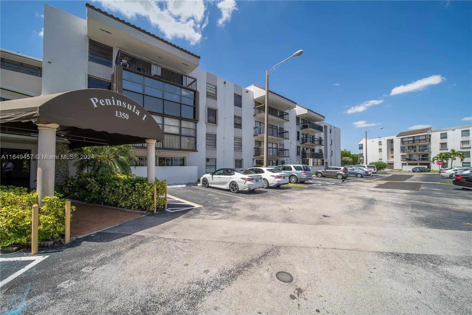 Real estate property located at 1350 122nd Ave #306, Miami-Dade, PENINSULA AT INTL GARDENS, Miami, FL