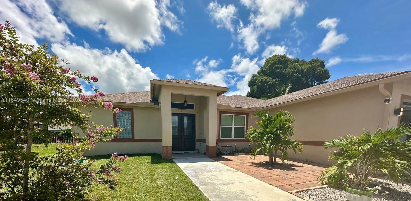 Real estate property located at 2544 Cameo Blvd, St Lucie, PORT ST LUCIE SECTION 5, Port St. Lucie, FL