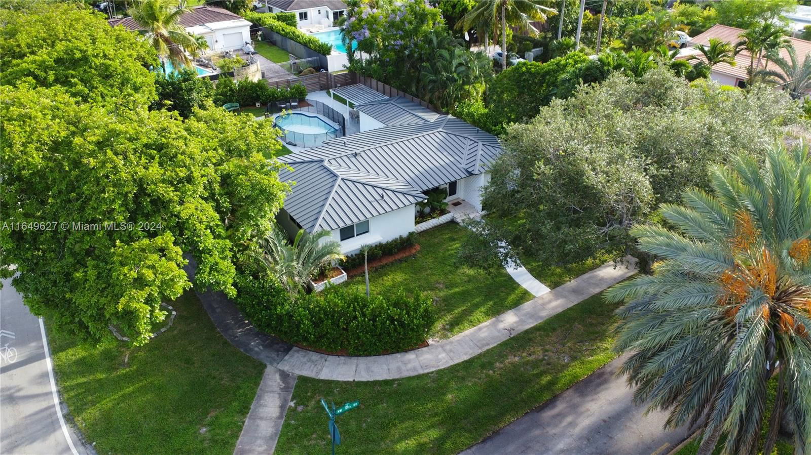 Real estate property located at 2 109th St, Miami-Dade, DUNNINGS MIAMI SHORES EXT, Miami Shores, FL