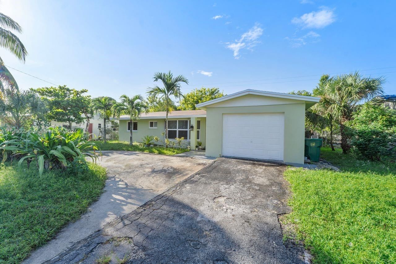 Real estate property located at 4500 11th St, Broward, FLAIR SUB NO 3, Lauderhill, FL