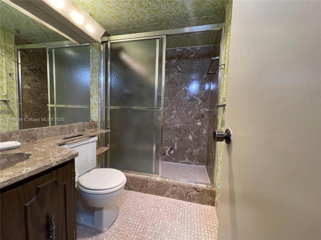 Real estate property located at 3000 5th Ter #310-A, Broward, River Manor Condo, Wilton Manors, FL
