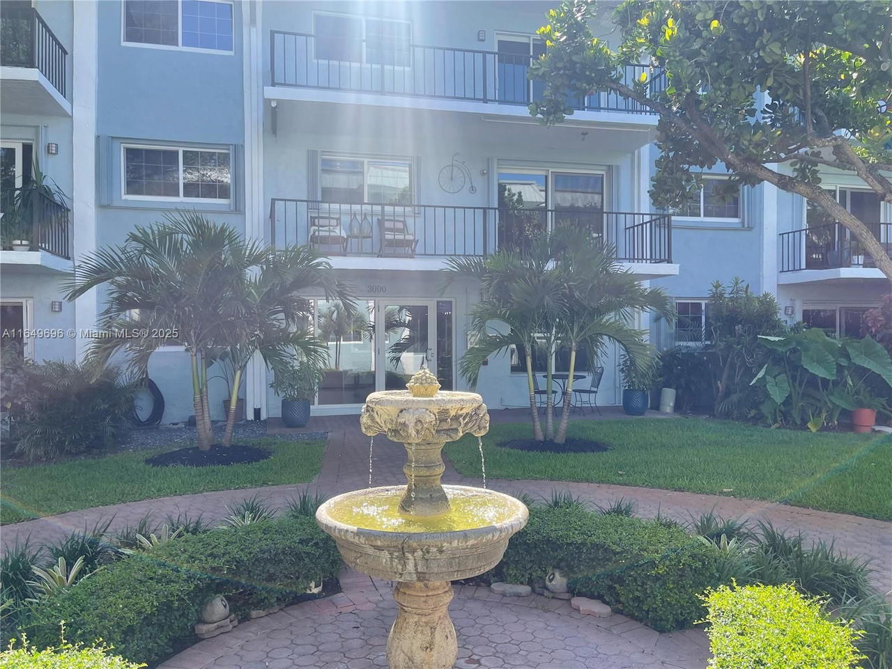 Real estate property located at 3000 5th Ter #310-A, Broward, River Manor Condo, Wilton Manors, FL