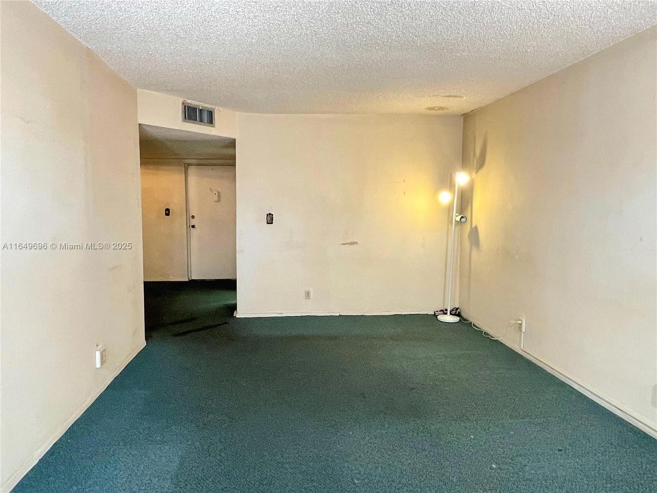 Real estate property located at 3000 5th Ter #310-A, Broward, River Manor Condo, Wilton Manors, FL