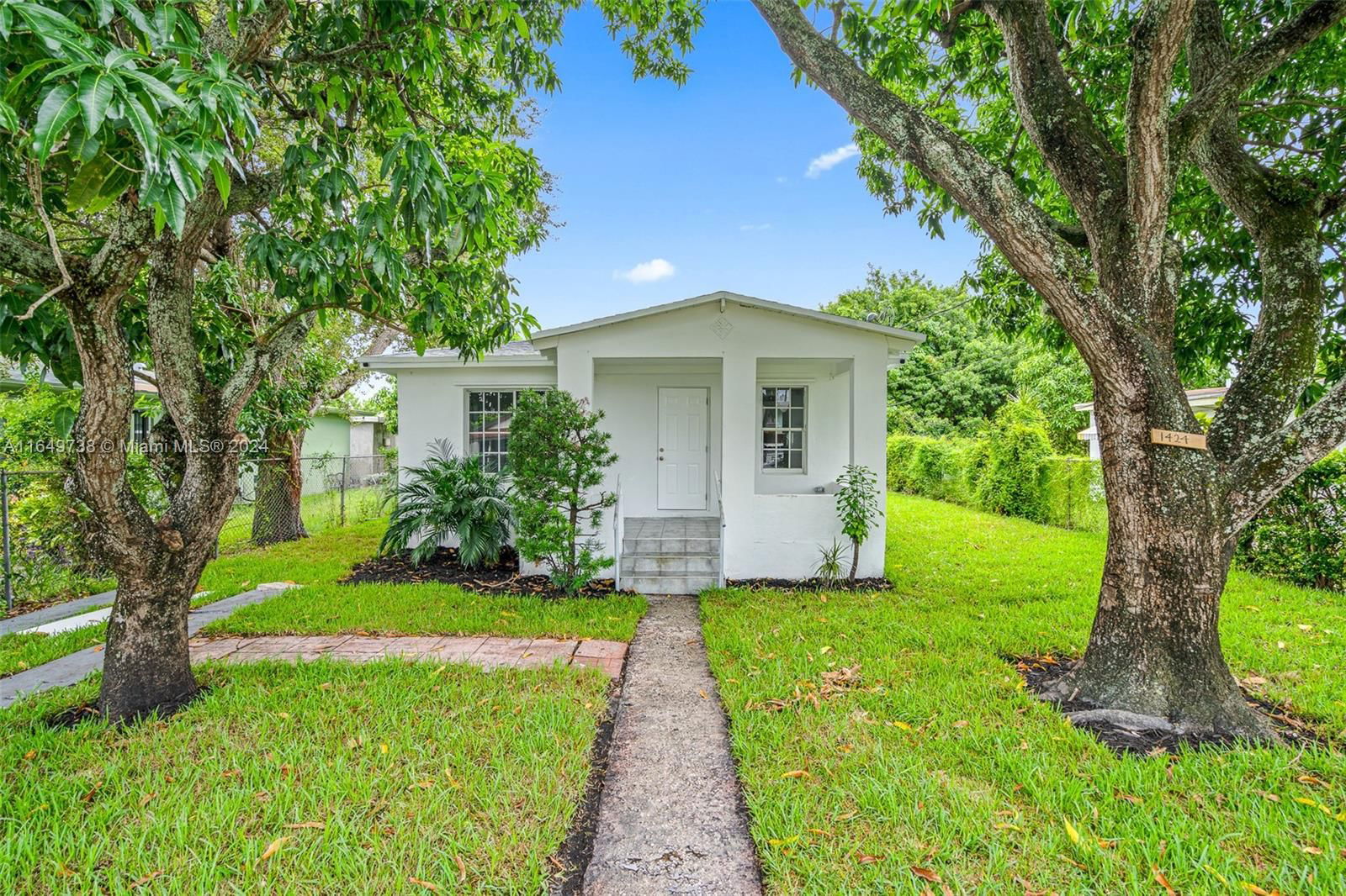 Real estate property located at 1424 73rd St, Miami-Dade, COMM LIBERTY CITY REV PL, Miami, FL