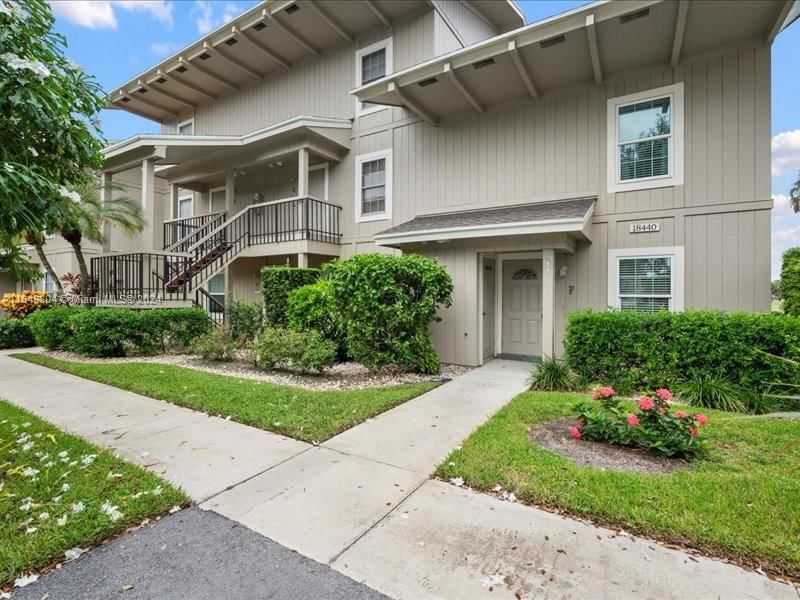 Real estate property located at 18440 Wood Haven Ln F, Martin, RIVERBEND CONDO, Jupiter, FL