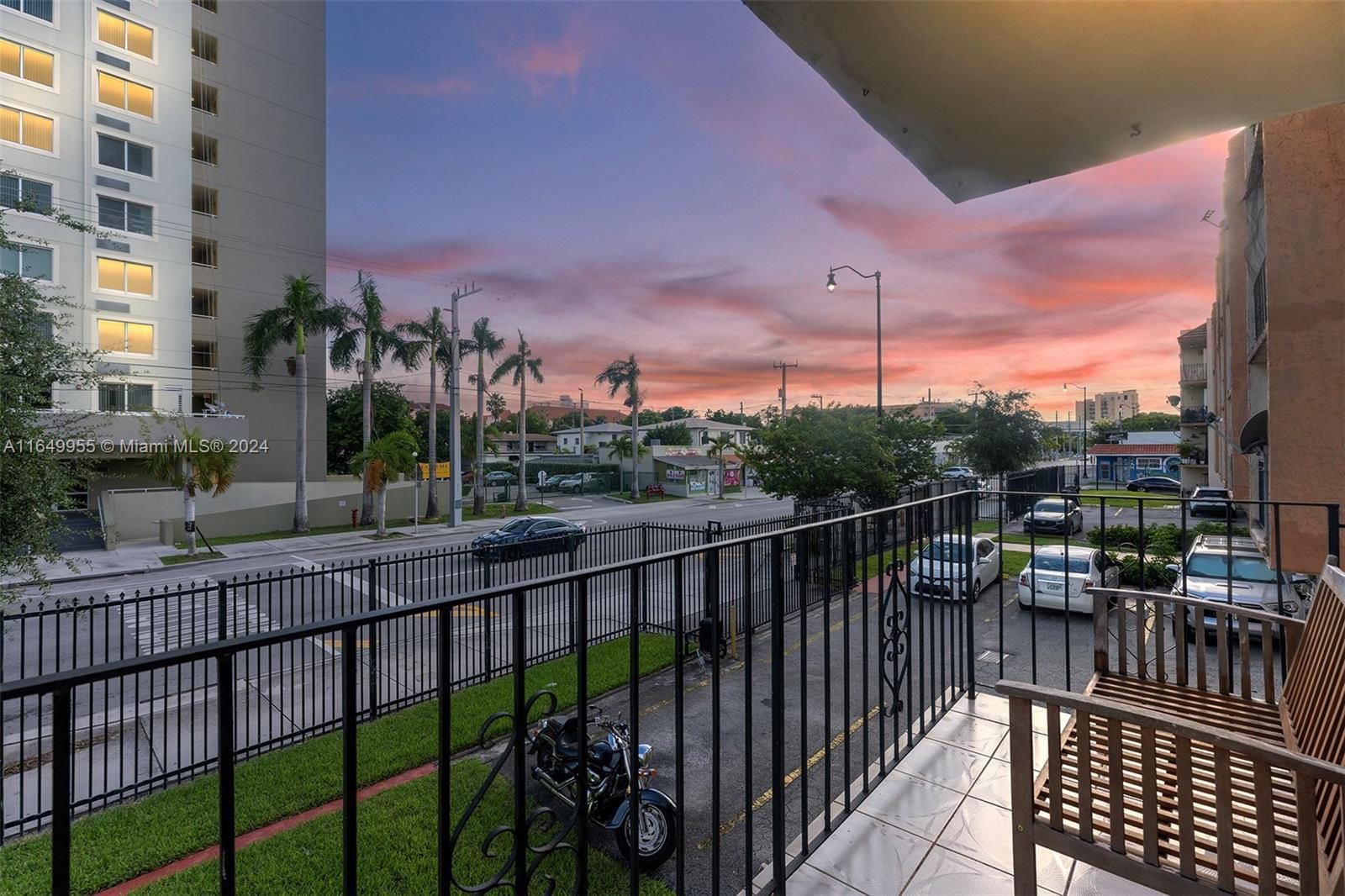 Real estate property located at 1051 1st St #211, Miami-Dade, MIRAMAR TERRACE CONDO, Miami, FL