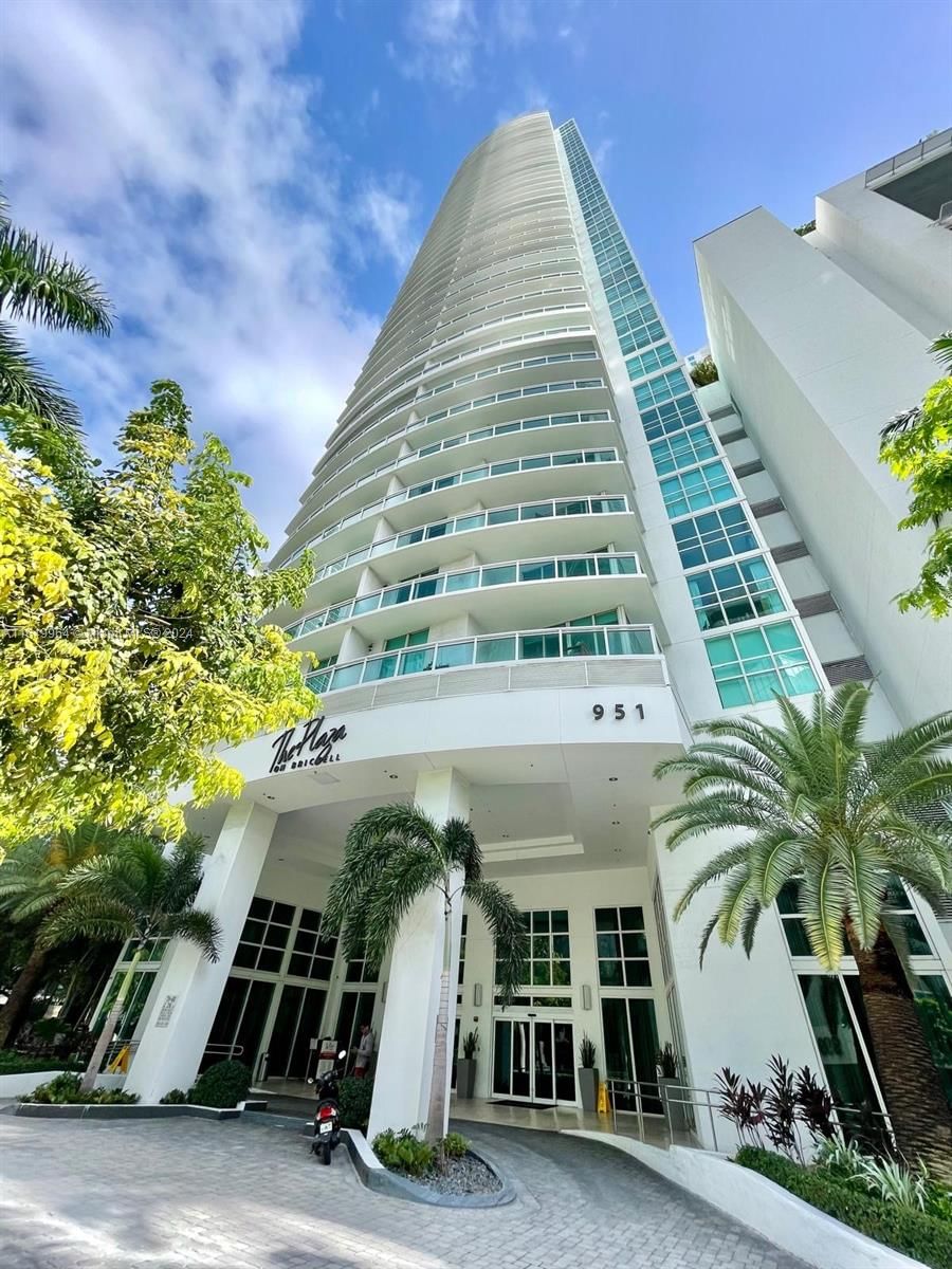 Real estate property located at 951 Brickell Ave #3709, Miami-Dade, THE PLAZA 901 BRICKELL CO, Miami, FL