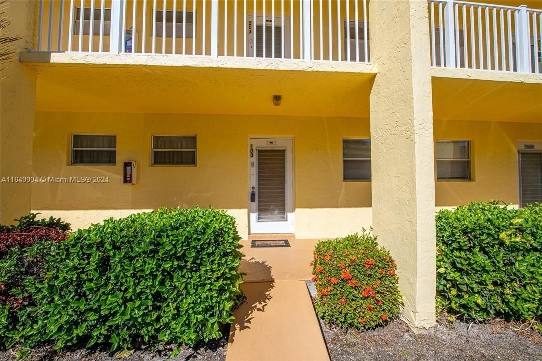 Real estate property located at 6700 Royal Palm Blvd #103D, Broward, ROYAL PARK GARDENS II-D C, Margate, FL