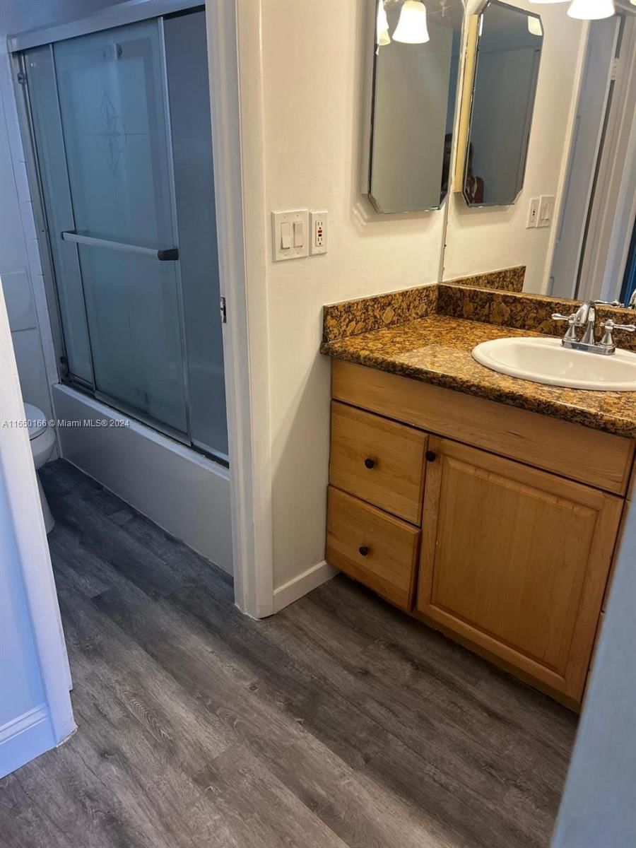 Real estate property located at 3475 Country Club Dr #204, Miami-dade, Ensenada Condo Bldg E-i, Aventura, FL