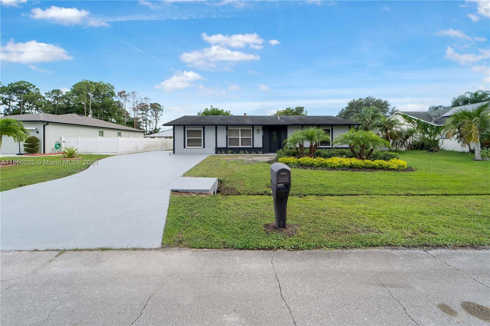 Real estate property located at 466 Prado Ave, St Lucie, PORT ST LUCIE SECTION 27, Port St. Lucie, FL