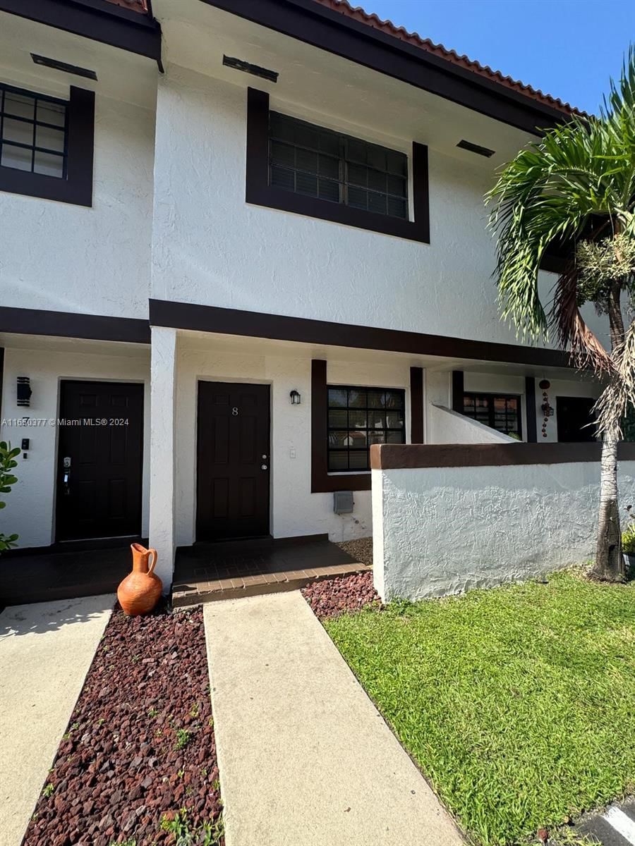 Real estate property located at 13225 58th Ter #17-8, Miami-Dade, MILLER DREAM TOWNHOMES CO, Miami, FL