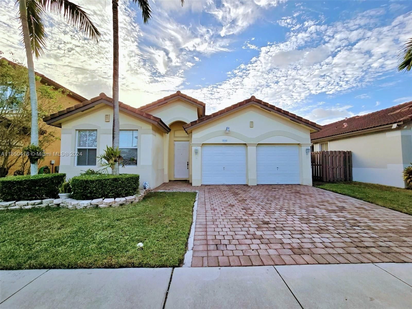 Real estate property located at 9160 153 PG, Miami-Dade, CENTURY GARDENS VILLAS, Miami, FL