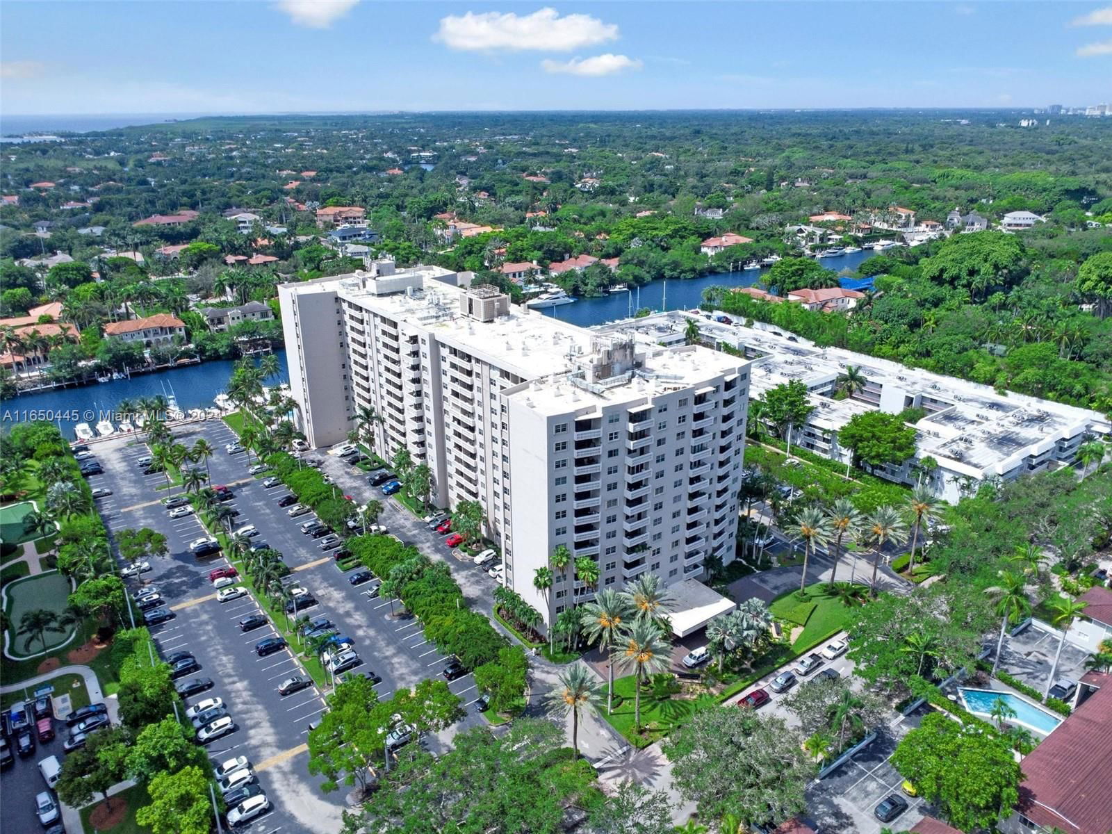 Real estate property located at 90 Edgewater Dr PH03, Miami-Dade, GABLES WATERWAY TOWERS CO, Coral Gables, FL