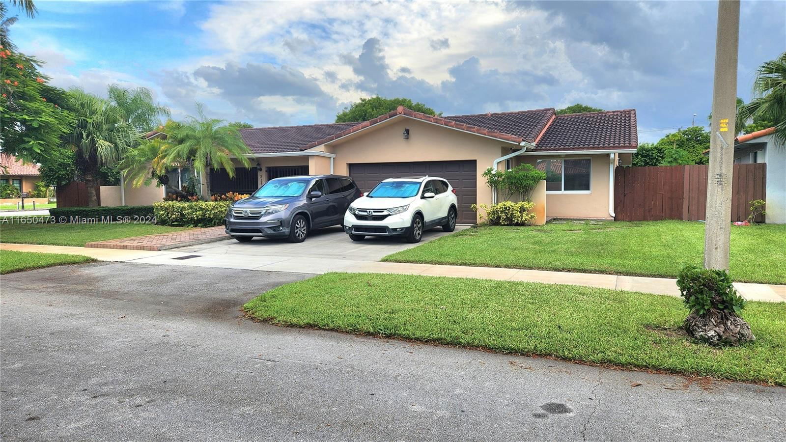 Real estate property located at 2140 126th Ct, Miami-Dade, INTERNATIONAL GARDENS SEC, Miami, FL