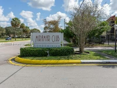 Real estate property located at 3199 Foxcroft Rd #204, Broward, MIRAMAR CLUB CONDOMINIUM, Miramar, FL