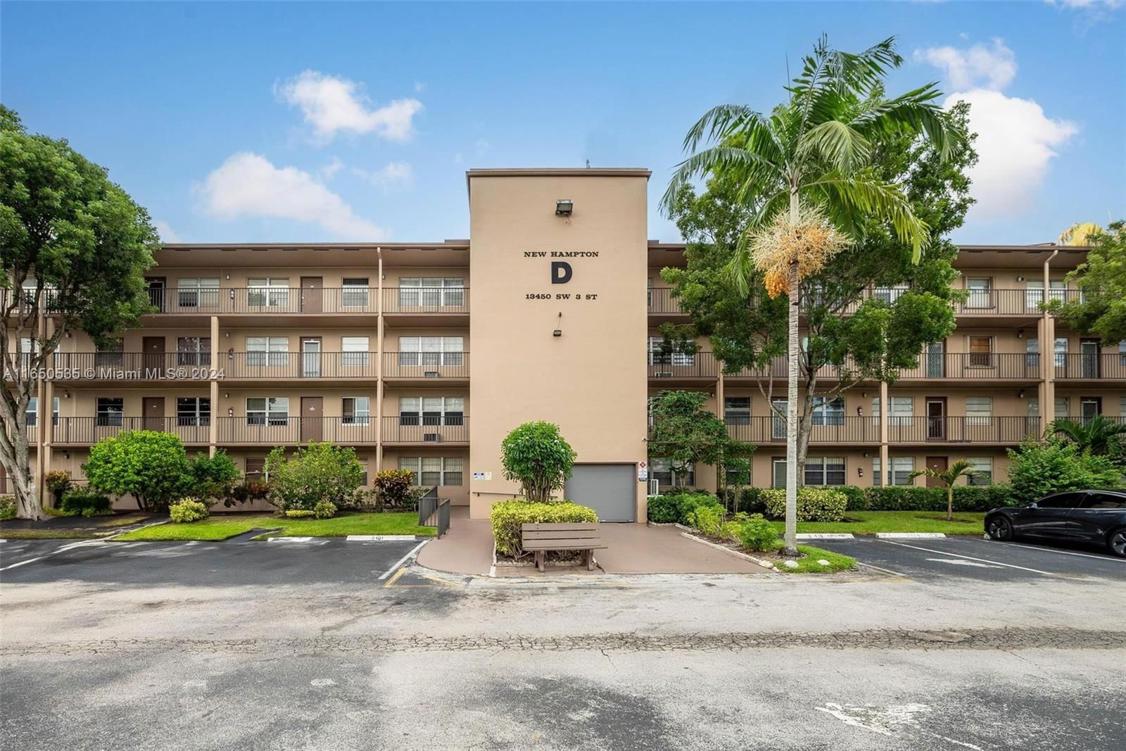 Real estate property located at 13450 3rd St #202D, Broward, NEW HAMPTON AT CENTURY VI, Pembroke Pines, FL