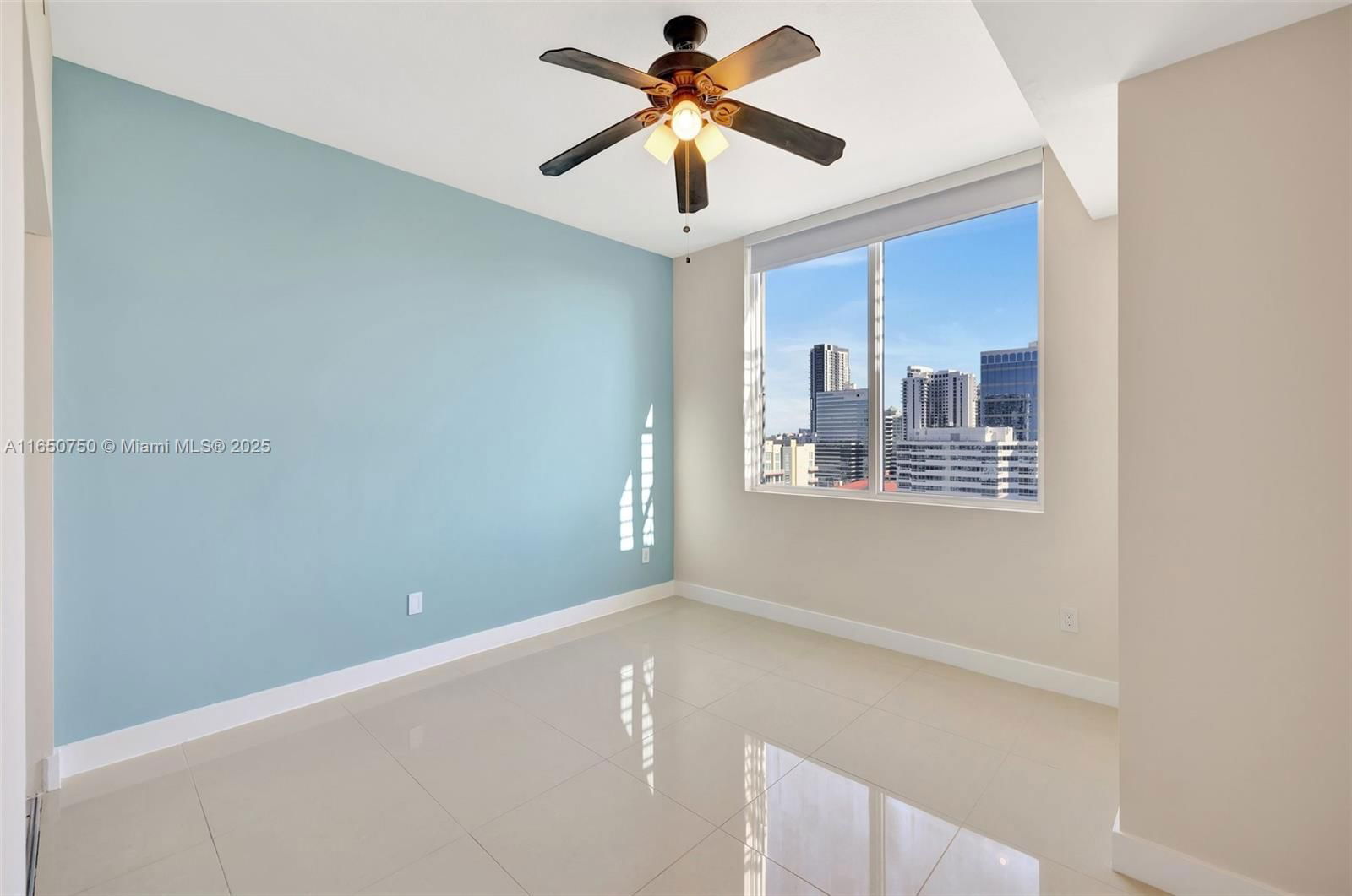 Real estate property located at 315 3rd Ave #1505, Broward, Strada 315 Condo, Fort Lauderdale, FL