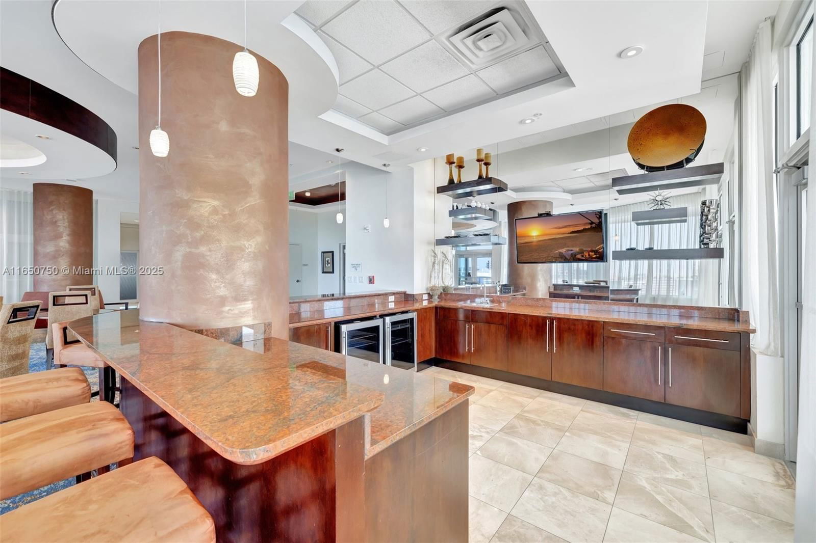 Real estate property located at 315 3rd Ave #1505, Broward, Strada 315 Condo, Fort Lauderdale, FL