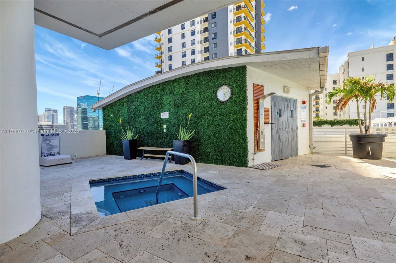 Real estate property located at 315 3rd Ave #1505, Broward, Strada 315 Condo, Fort Lauderdale, FL