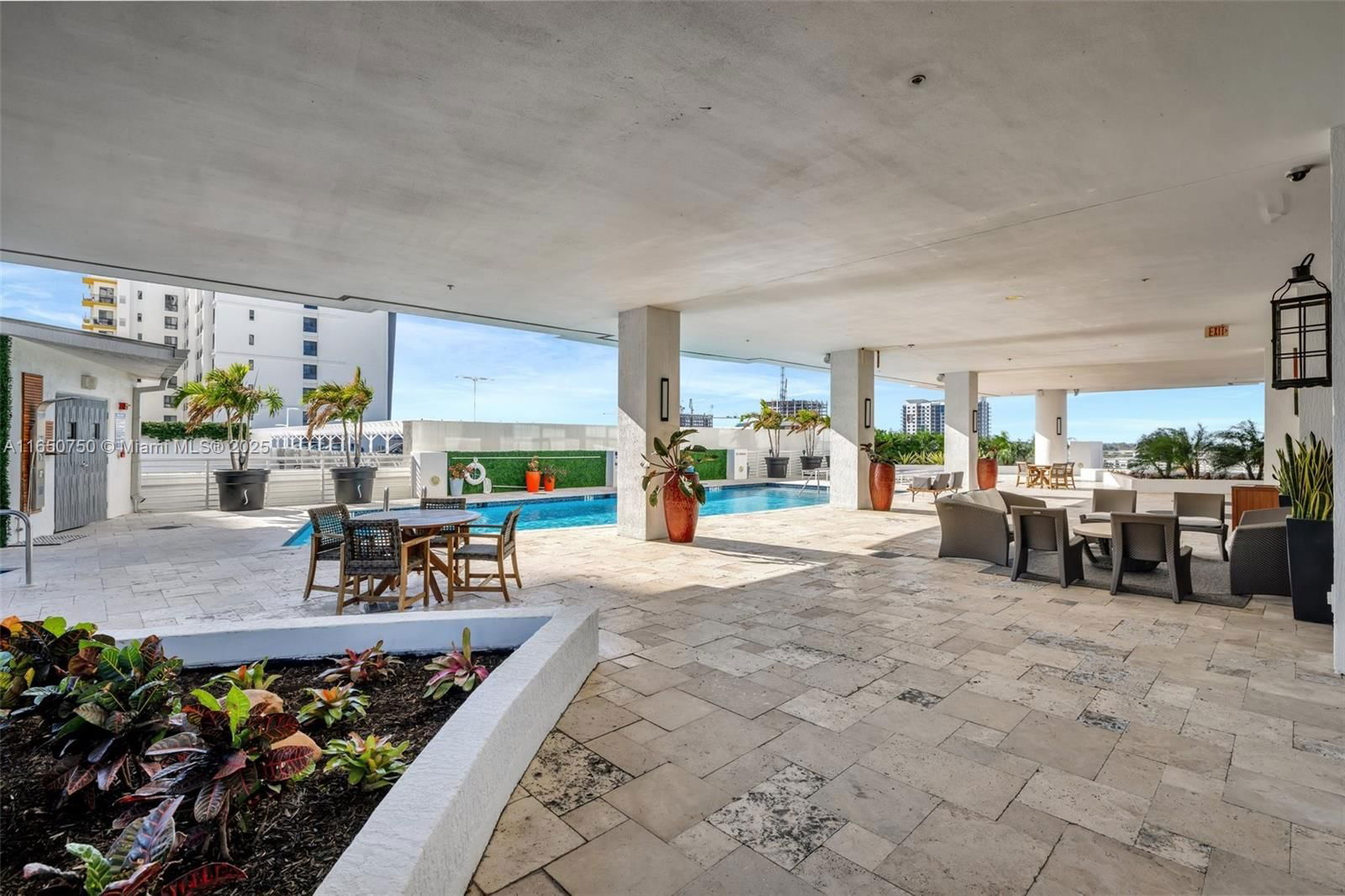 Real estate property located at 315 3rd Ave #1505, Broward, Strada 315 Condo, Fort Lauderdale, FL