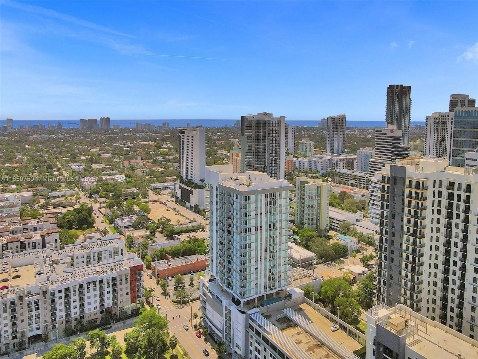 Real estate property located at 315 3rd Ave #1505, Broward, Strada 315 Condo, Fort Lauderdale, FL