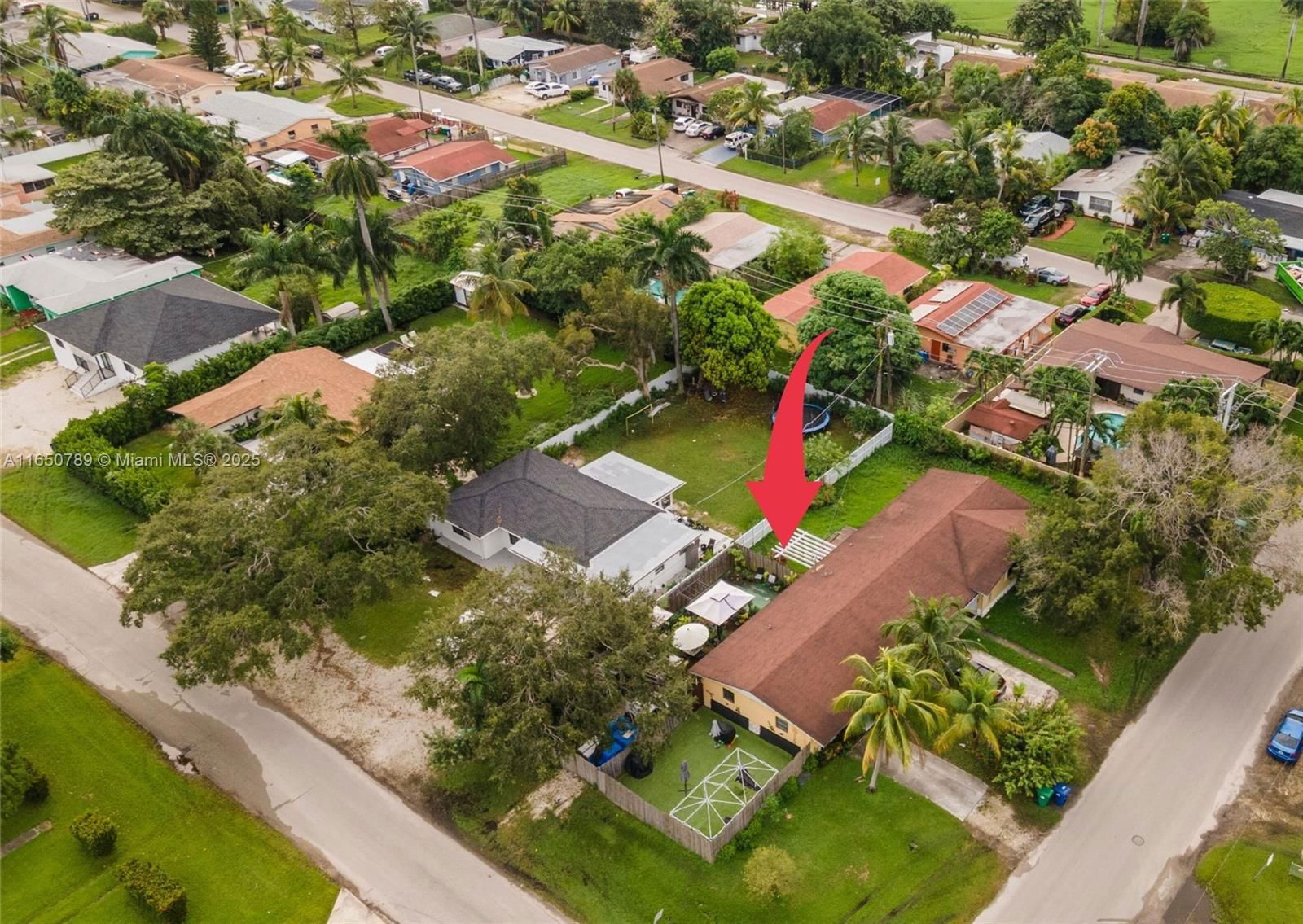 Real estate property located at 11741 14th Ave, Miami-dade, Biscayne Court, Miami, FL