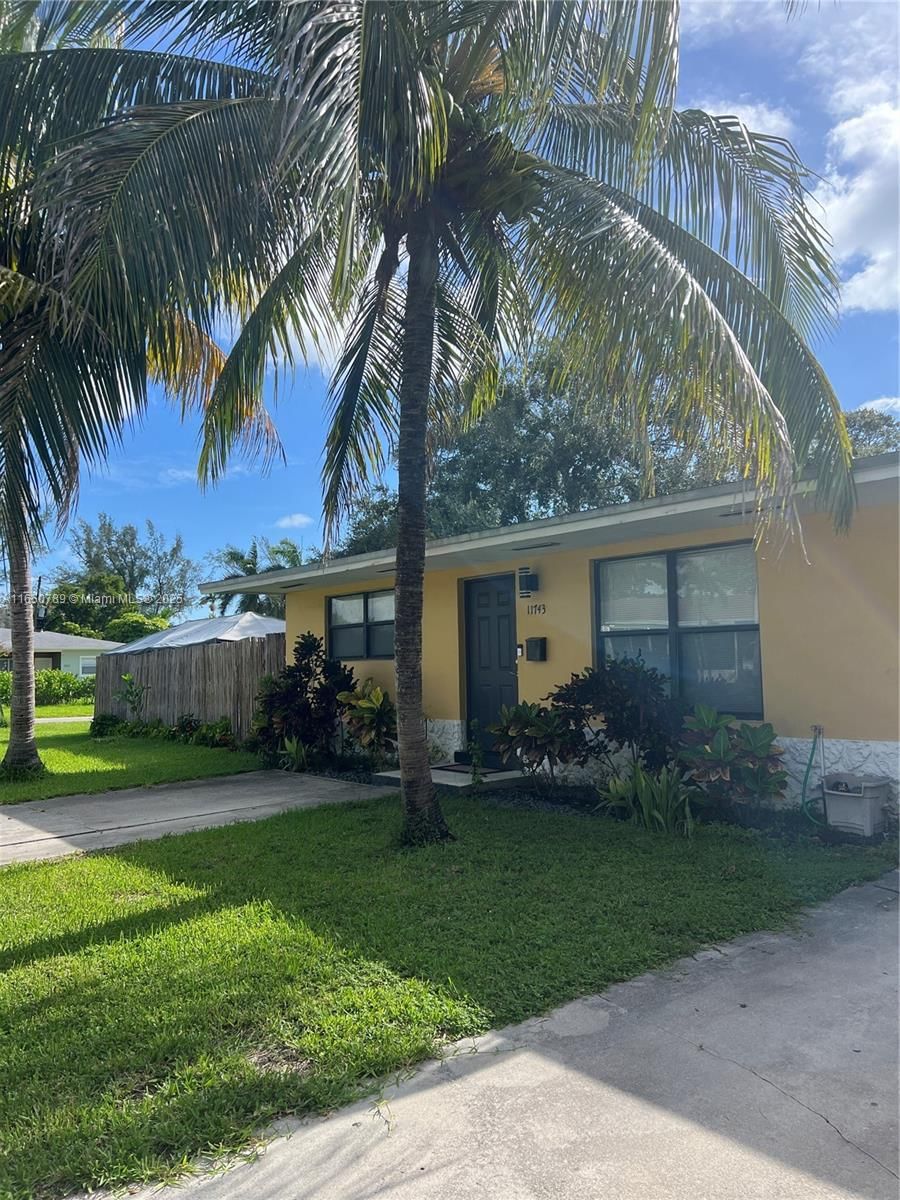 Real estate property located at 11741 14th Ave, Miami-dade, Biscayne Court, Miami, FL