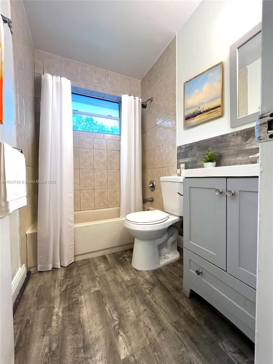 Real estate property located at 11741 14th Ave, Miami-dade, Biscayne Court, Miami, FL