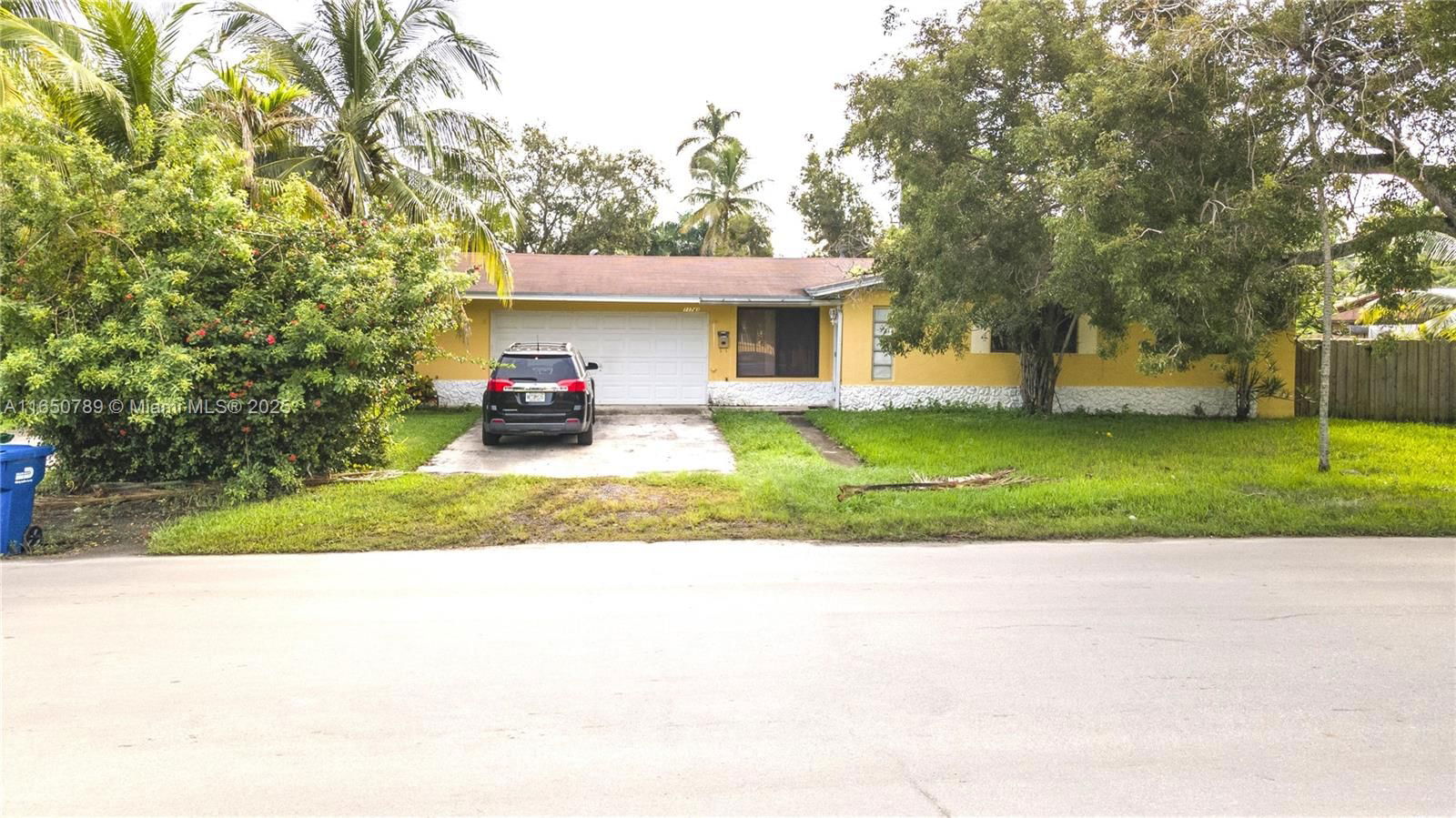 Real estate property located at 11741 14th Ave, Miami-dade, Biscayne Court, Miami, FL