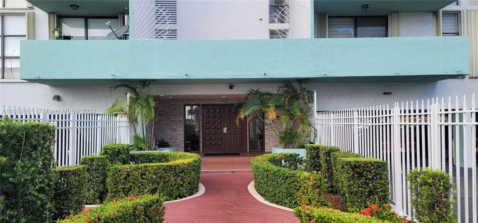 Real estate property located at 1825 44th Pl #207, Miami-Dade, IMPERIAL TERRACES CONDO, Hialeah, FL