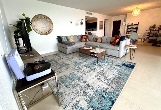 Real estate property located at 1500 Bay Rd #940S, Miami-dade, Flamingo South Beach I Co, Miami Beach, FL
