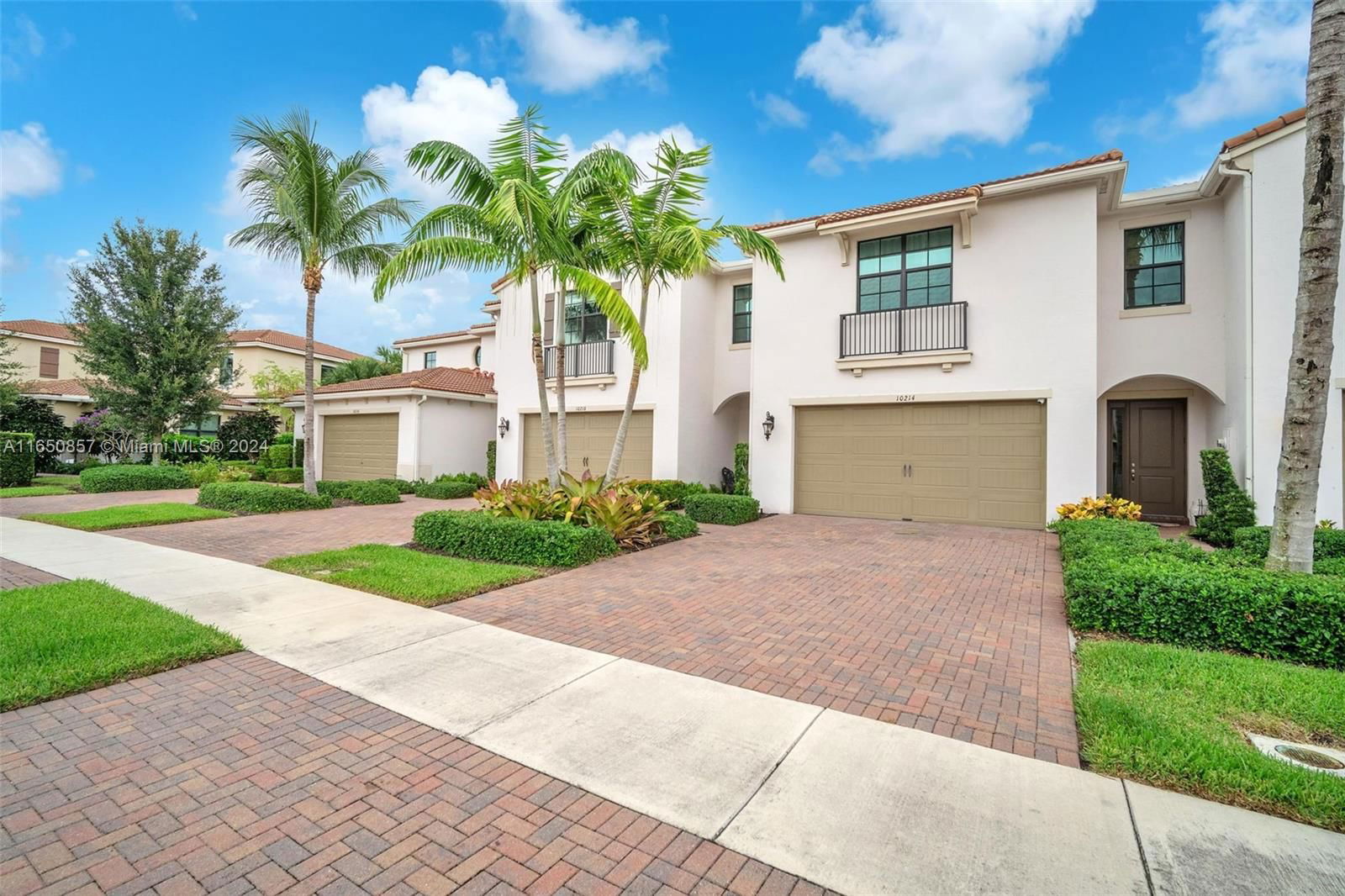 Real estate property located at 10214 Akenside Drive, Palm Beach, BOCA DUNES PUD, Boca Raton, FL