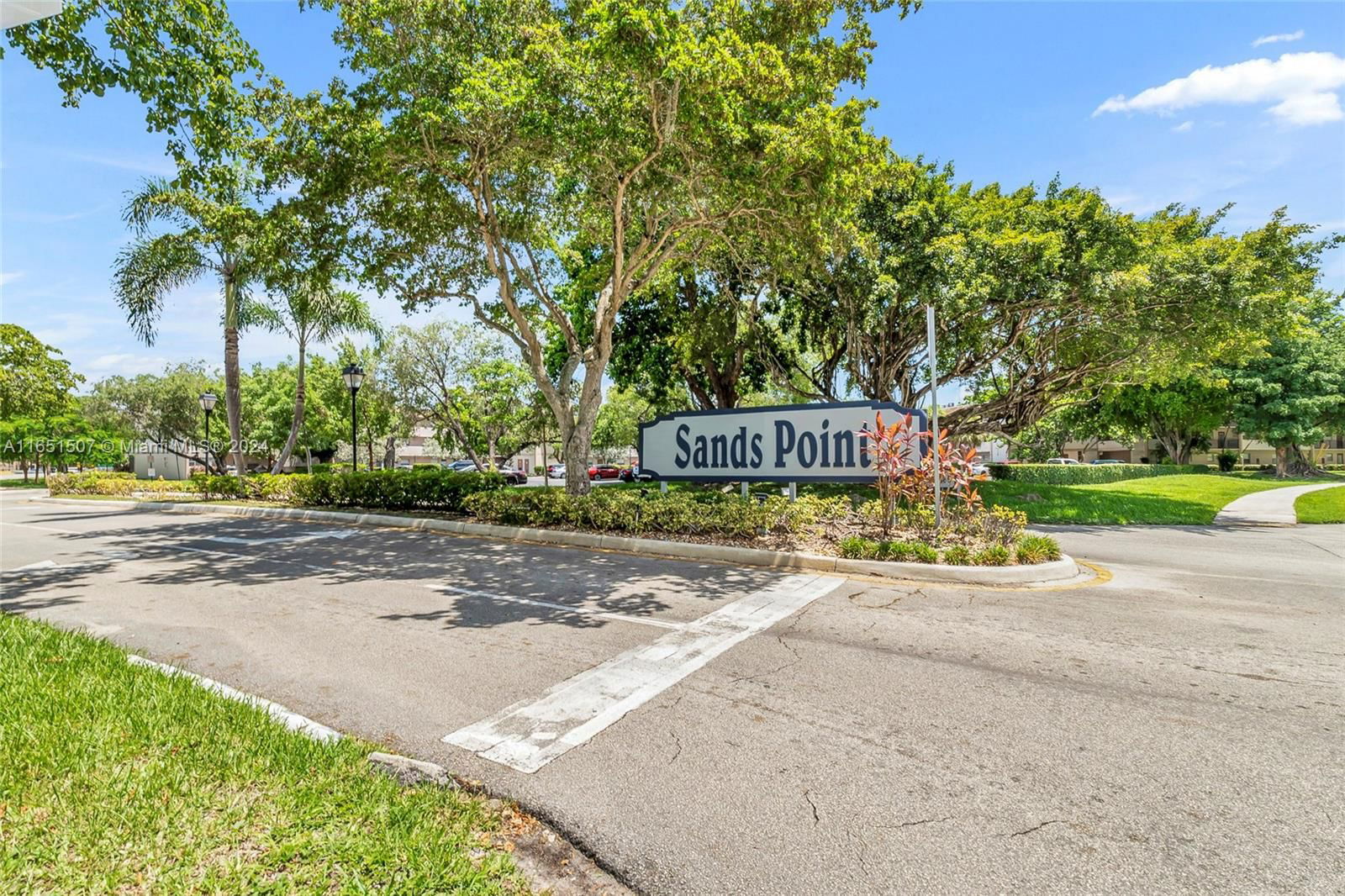 Real estate property located at 8310 Sands Point Blvd L110, Broward, SANDS POINT CONDOMINIUM I, Tamarac, FL