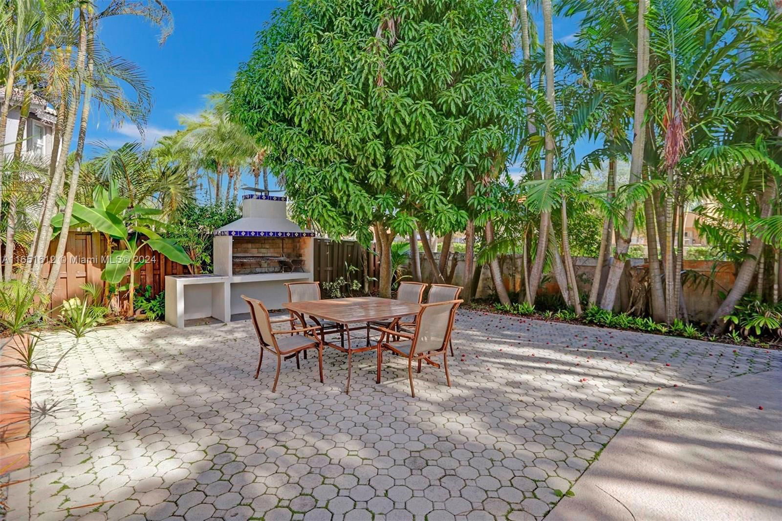 Real estate property located at 10361 164th Ct, Miami-dade, Forest Lakes Estates Sec, Miami, FL