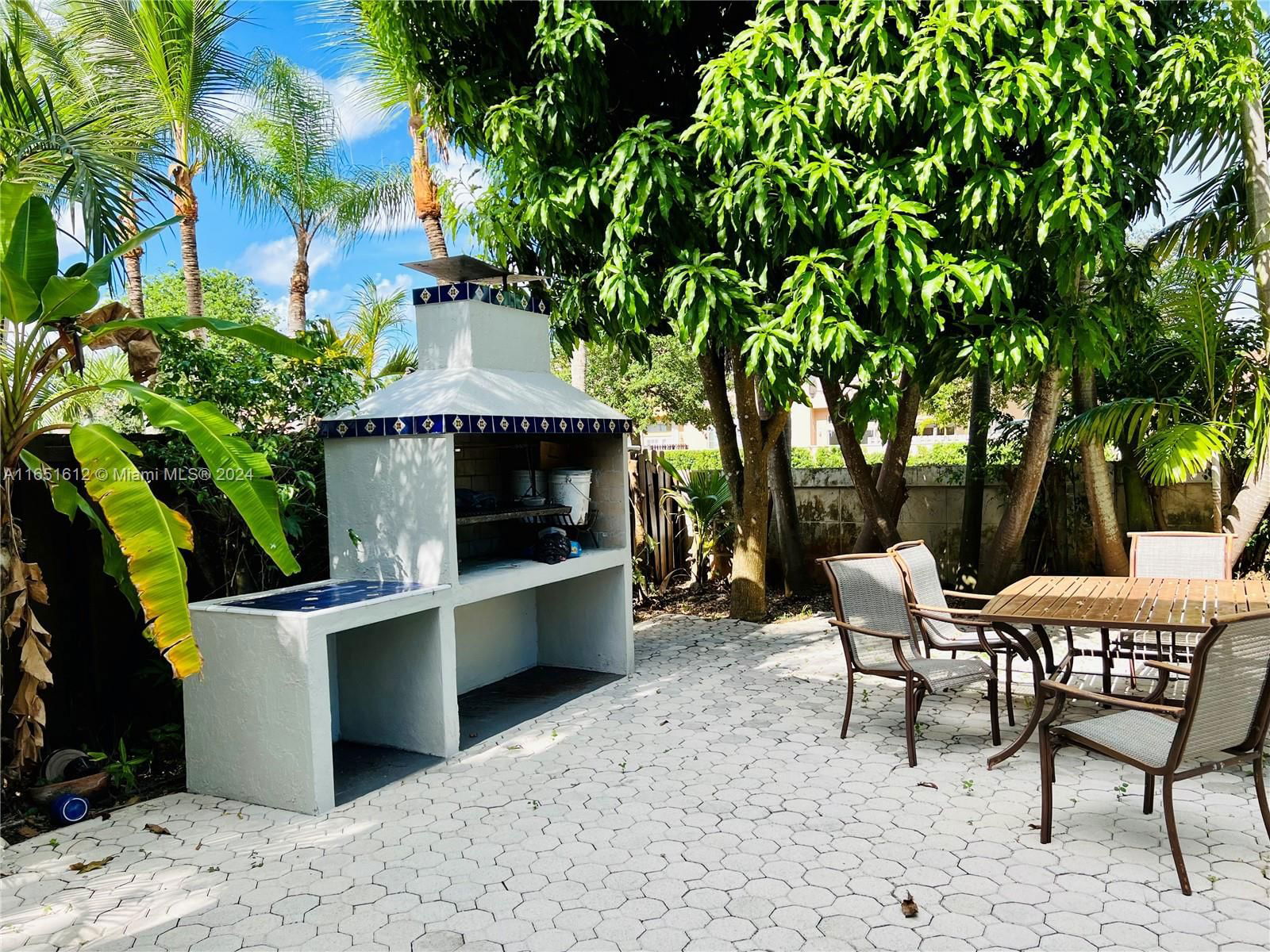 Real estate property located at 10361 164th Ct, Miami-dade, Forest Lakes Estates Sec, Miami, FL