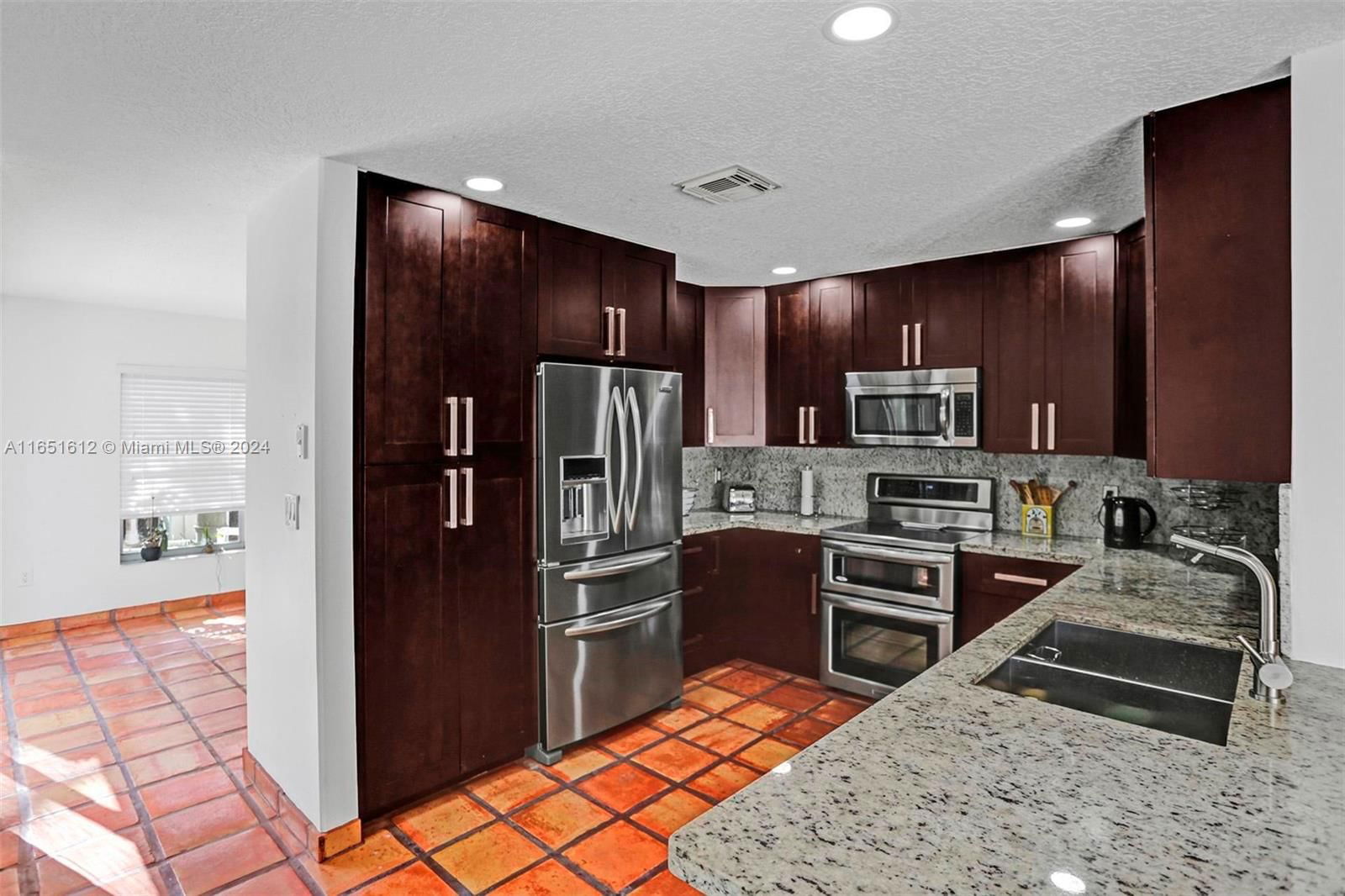 Real estate property located at 10361 164th Ct, Miami-dade, Forest Lakes Estates Sec, Miami, FL