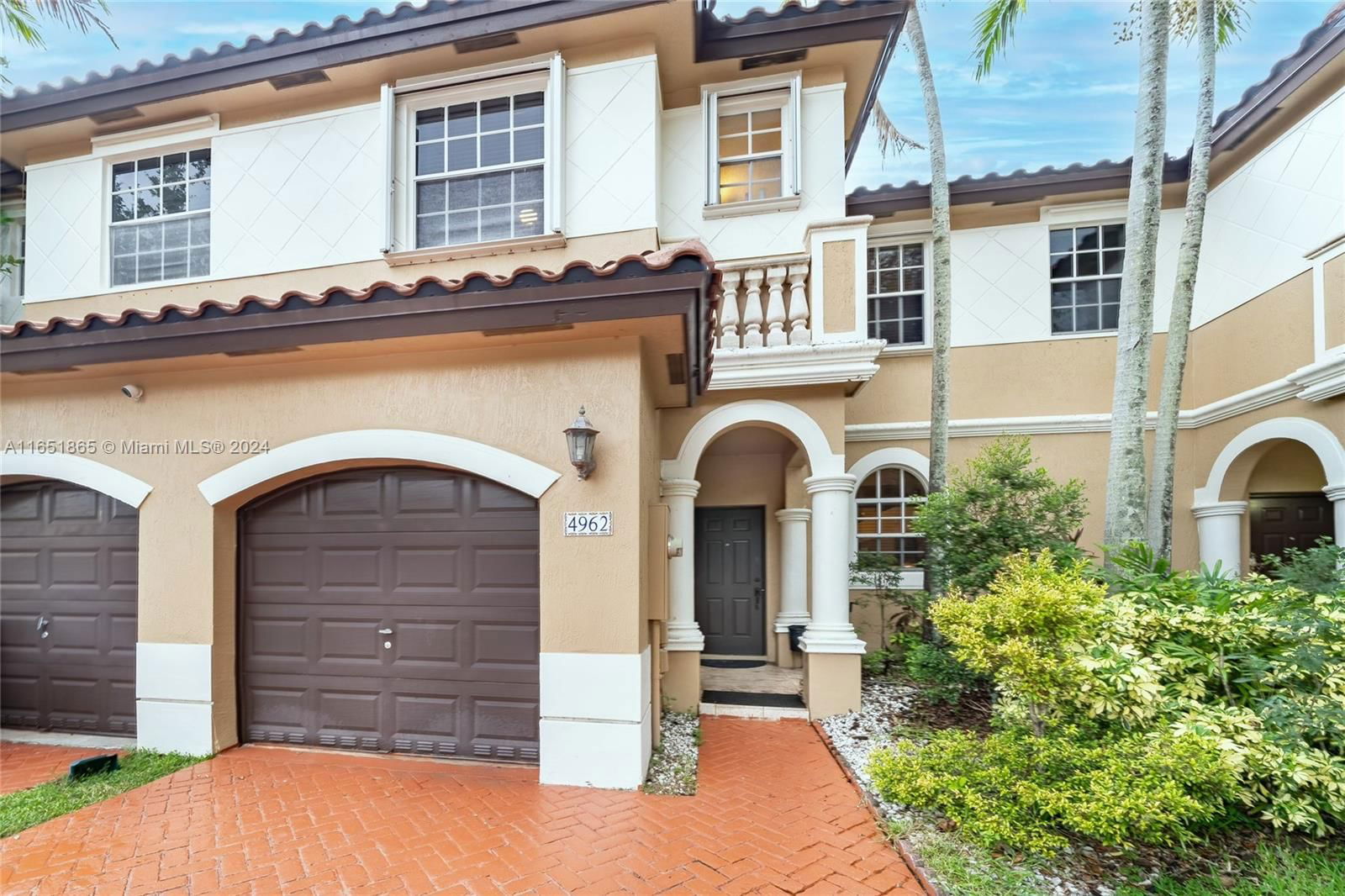 Real estate property located at 4962 128th Ave, Broward, BELLAGIO AT VIZCAYA, Miramar, FL