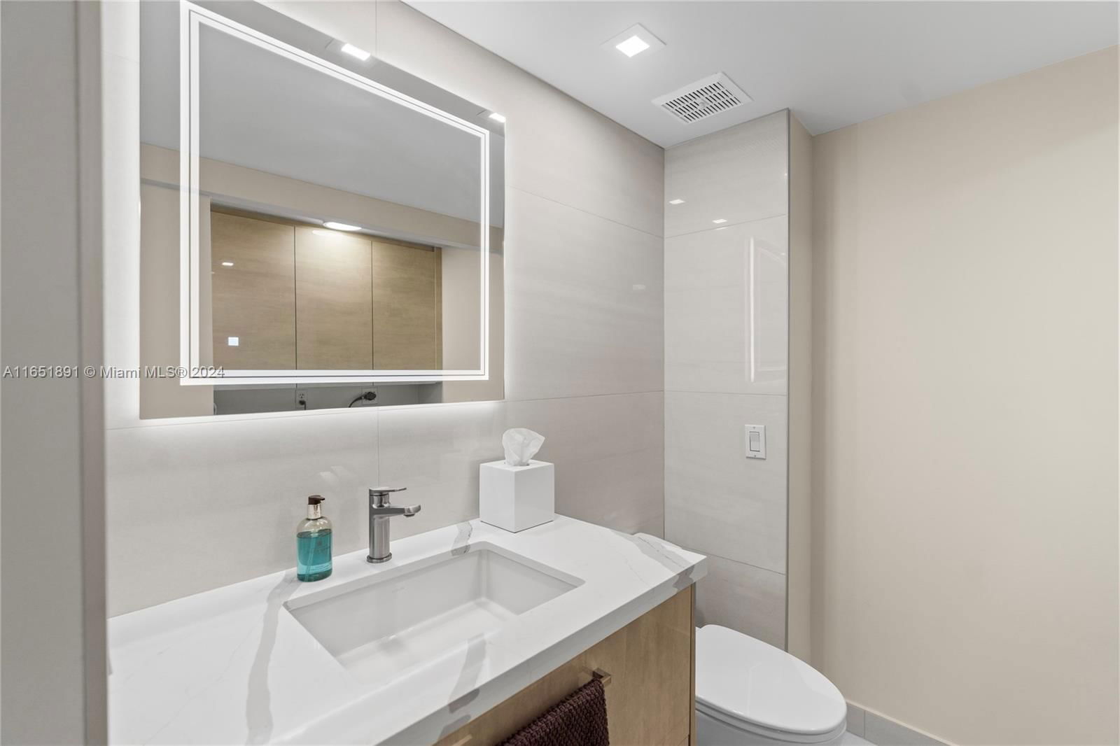 Real estate property located at 3610 YACHT CLUB DR #1105, Miami-dade, Portsview Tower 1, Aventura, FL