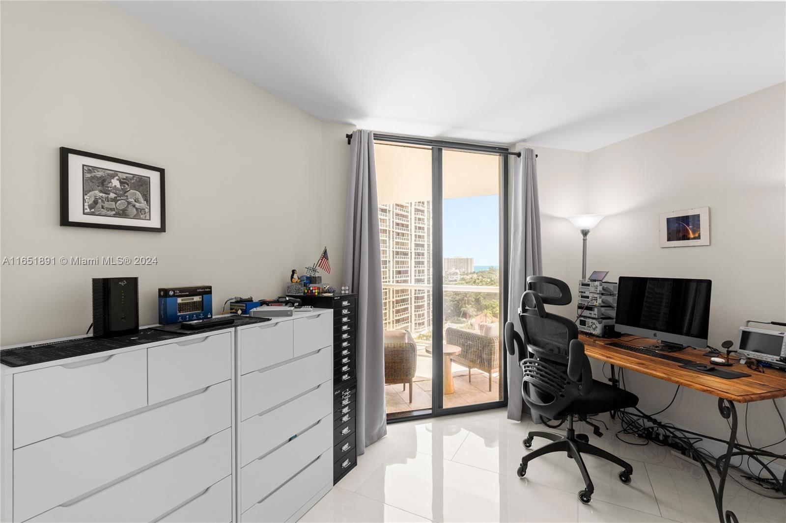 Real estate property located at 3610 YACHT CLUB DR #1105, Miami-dade, Portsview Tower 1, Aventura, FL